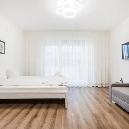 Balcony Studio 2 / Downtown Apartment *
