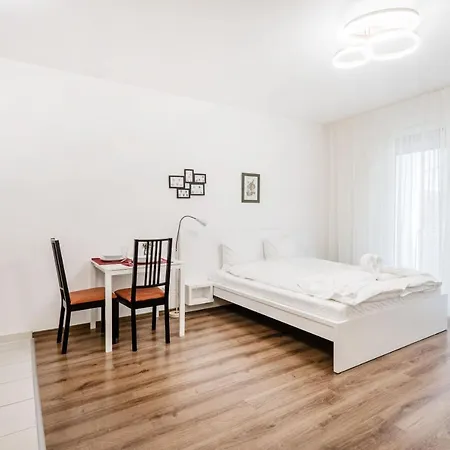 Apartment Balcony Studio 2 / Downtown